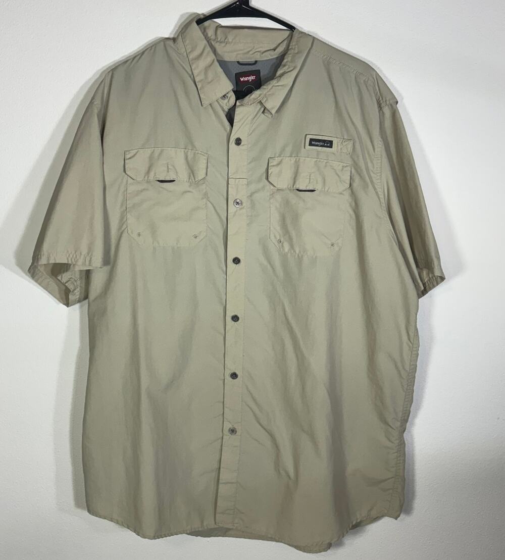 Wrangler Mens XL Outdoor Fishing Shirt Khaki Nylon Short Sleeve Pockets